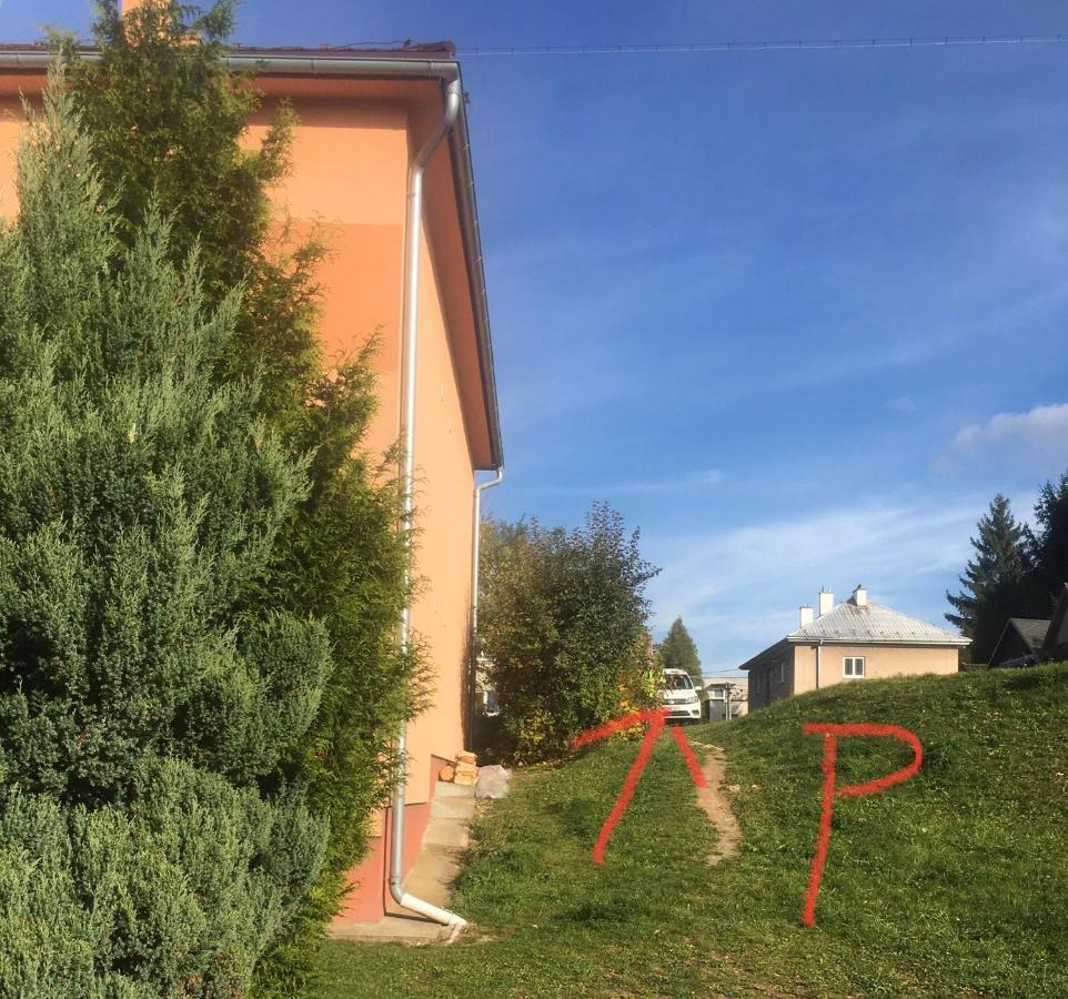 Apartman Monya Turčianske Teplice المظهر الخارجي الصورة